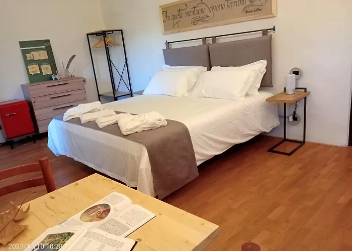 Locanda Leonardo 3* カロルツィオコルテ
