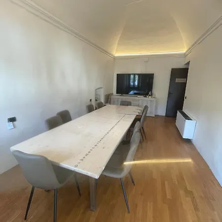 מלון Locanda Leonardo קאלולציוקורטה